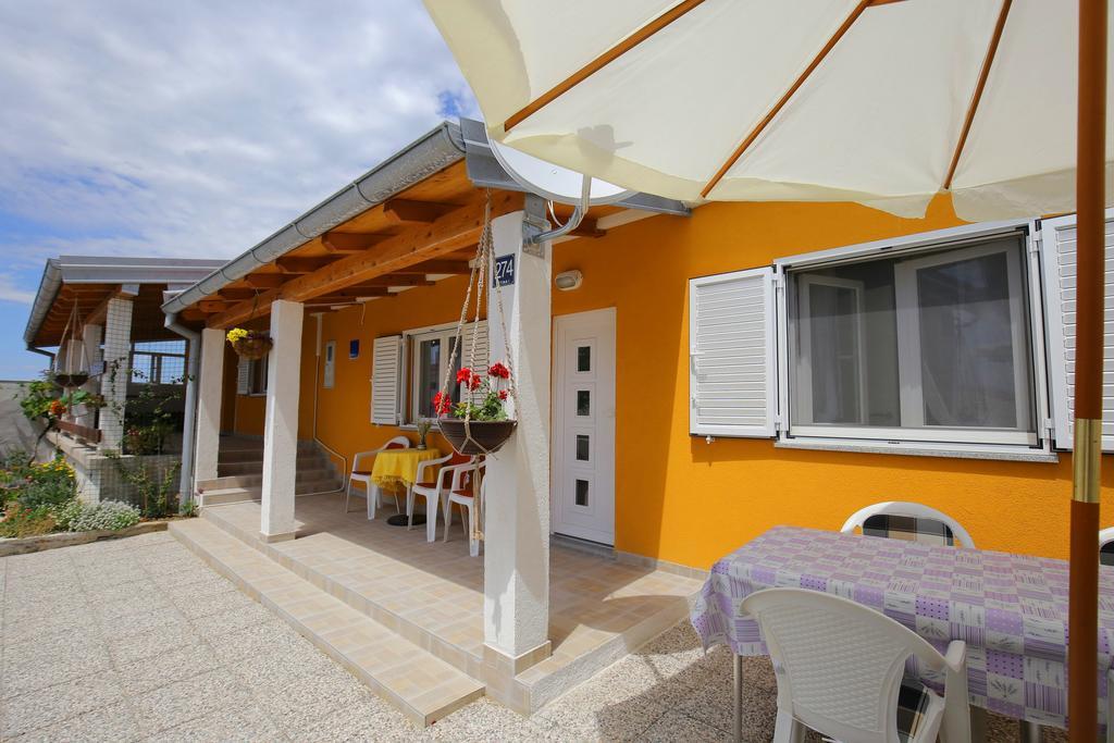 Apartment Marta Ražanac Exterior foto